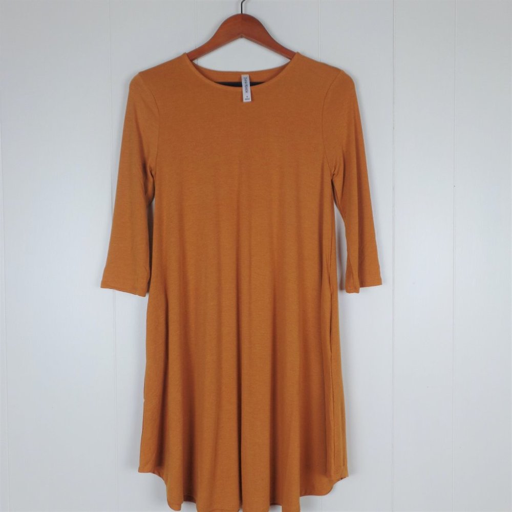 Three Quarter Sleeve Dress SM